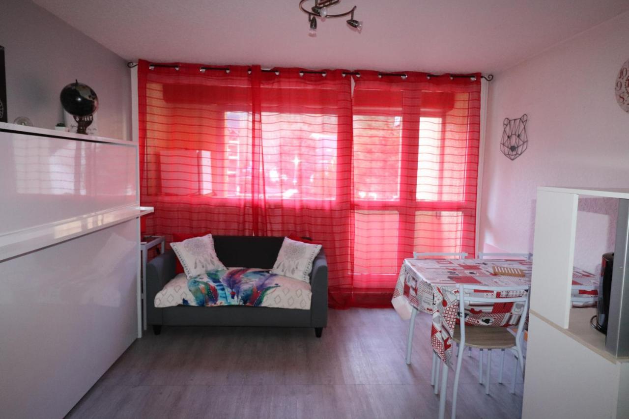 Studio St Lary village-vue montagne. Saint-Lary-Soulan Extérieur photo